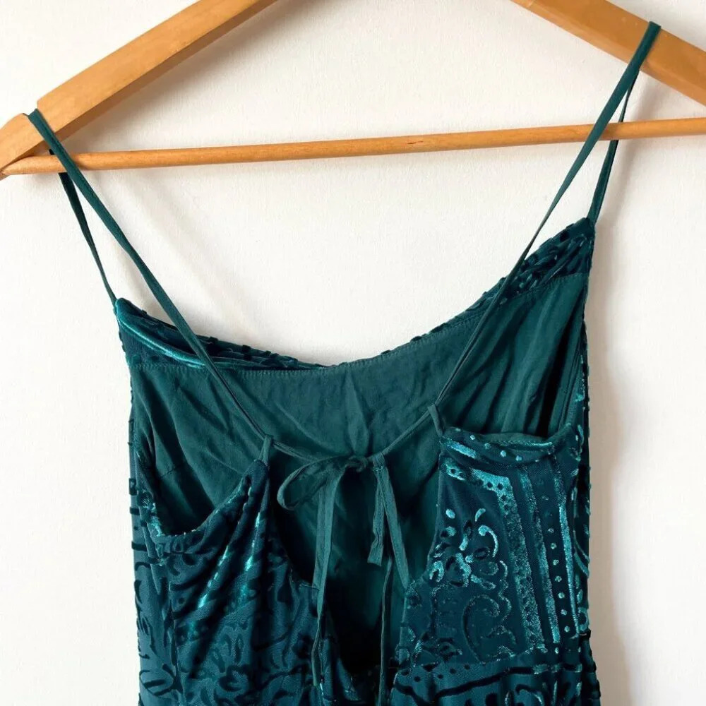 Urban Outfitters UO Lexi Velvet Cowl Neck Mini Dress Emerald Green Size Small - Picture 6 of 8